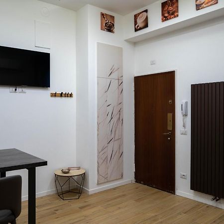 L Arche Comfort & Relax Brown Home Di Via Varesina 米兰 外观 照片