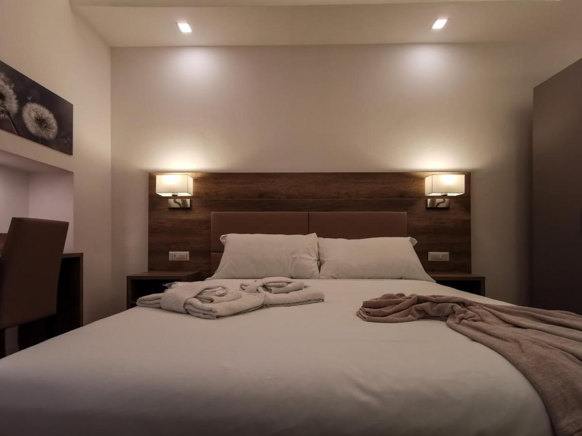 L Arche Comfort & Relax Brown Home Di Via Varesina 米兰 外观 照片